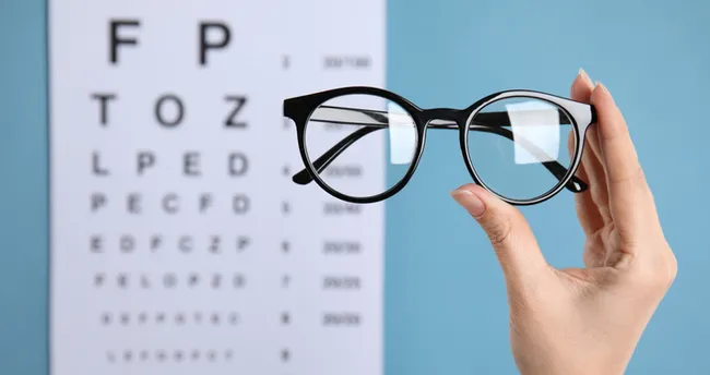 Gözlük Numarası (Derecesi) Nedir? Nasıl Anlaşılır?